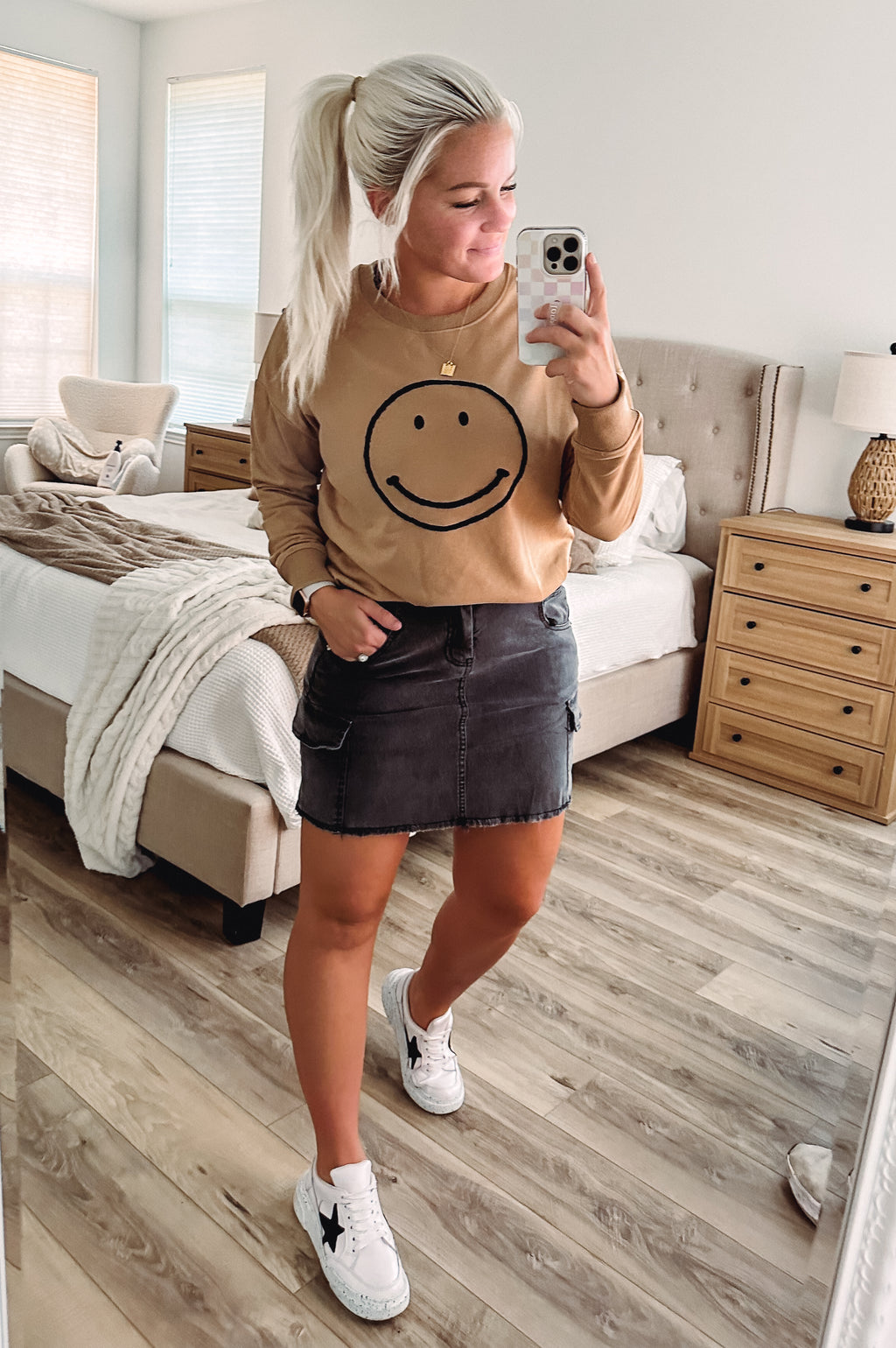 THE SKIRT AROUND TOWN
