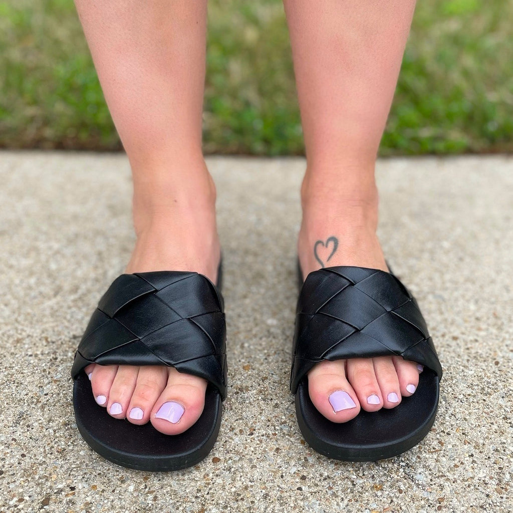 THE SLIDE ON IN - BLACK