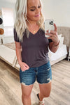 THE BUBBLY BASIC V-NECK TEE - CHARCOAL