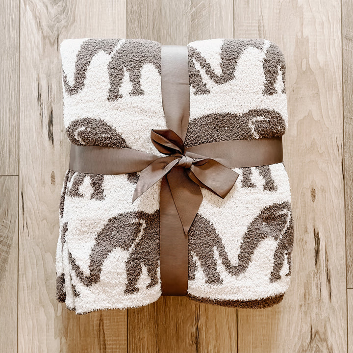 THE IT WAS ALL A DREAM - TAUPE ELEPHANTS