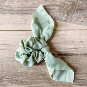 THE LUCKY CHARM SCRUNCHIE
