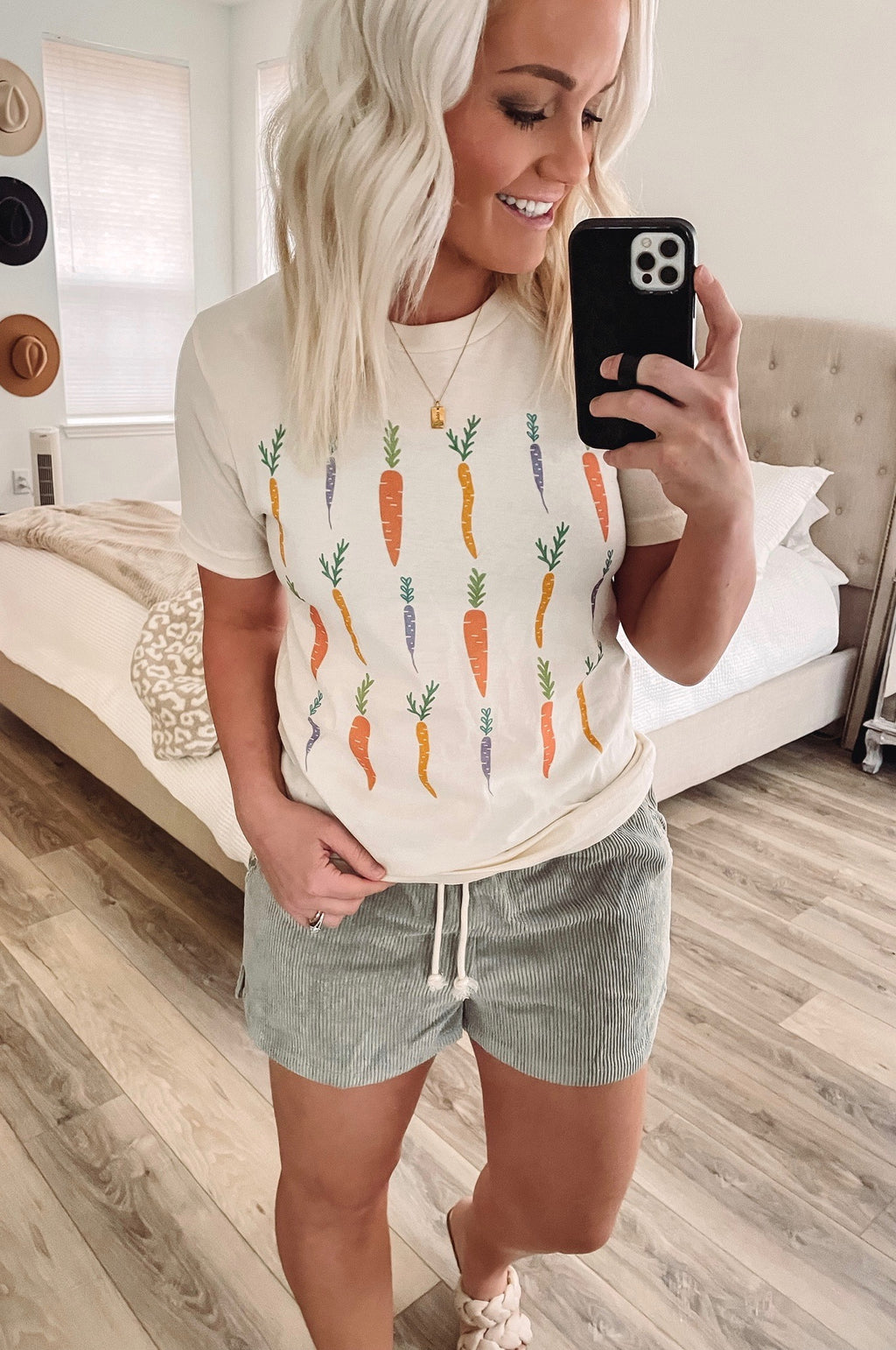 THE BUNNYS LUNCH TEE